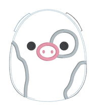 Load image into Gallery viewer, Pig stuffie (5 sizes included) machine embroidery design DIGITAL DOWNLOAD