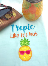 Load image into Gallery viewer, Tropic like it's hot applique machine embroidery design (4 sizes included) DIGITAL DOWNLOAD