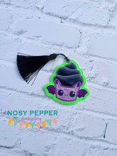 Load image into Gallery viewer, Bat Cake applique bookmark machine embroidery design DIGITAL DOWNLOAD