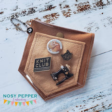 Load image into Gallery viewer, Pin ITH pouch (4 sizes included) machine embroidery design DIGITAL DOWNLOAD