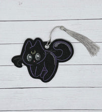 Load image into Gallery viewer, Moon Kitty bookmark/bag tag/ornament machine embroidery file DIGITAL DOWNLOAD