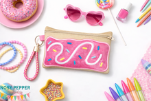 Load image into Gallery viewer, Toaster Treat applique ITH Bag (4 sizes available) —AUGUST 25MB—machine embroidery design DIGITAL DOWNLOAD