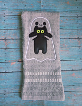 Load image into Gallery viewer, Ghost With Cat machine embroidery design (4 sizes included) DIGITAL DOWNLOAD