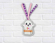 Load image into Gallery viewer, I Heart Booooooks bookmark/ornament/bag tag tmachine embroidery design DIGITAL DOWNLOAD