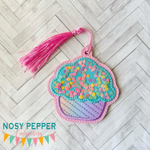 Load image into Gallery viewer, Cupcake applique shaker bookmark/bag tag/ornament machine embroidery file DIGITAL DOWNLOAD