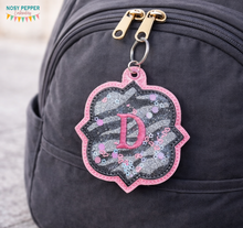 Load image into Gallery viewer, Quatrefoil applique shaker ornament/bookmark/bag tag machine embroidery file DIGITAL DOWNLOAD