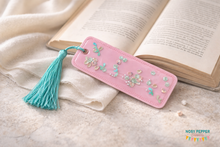 Load image into Gallery viewer, Basic shaker 5x7 bookmark —FEB 26 MB—machine embroidery design DIGITAL DOWNLOAD