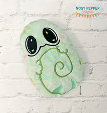 Load image into Gallery viewer, Chameleon stuffie (5 sizes included) machine embroidery design DIGITAL DOWNLOAD