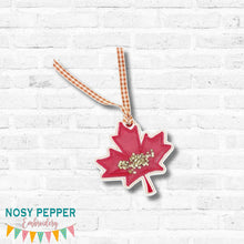 Load image into Gallery viewer, Leaf applique shaker bagtag/bookmark/ornament machine embroidery design DIGITAL DOWNLOAD