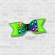 Load image into Gallery viewer, Leopard Bow (2 sizes included) machine embroidery design DIGITAL DOWNLOAD