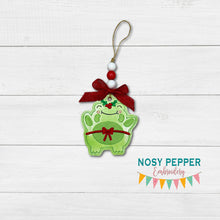 Load image into Gallery viewer, Mistle-Toad ornament/bag tag/bookmark machine embroidery design DIGITAL DOWNLOAD
