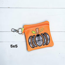 Load image into Gallery viewer, Plaid Pumpkin applique ITH Bag (4 sizes available) machine embroidery design DIGITAL DOWNLOAD