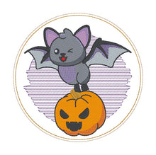 Load image into Gallery viewer, Pumpkin Bat envelope style ITH Mug rug machine embroidery design (4 sizes included) DIGITAL DOWNLOAD