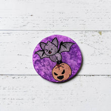 Load image into Gallery viewer, Pumpkin Bat envelope style ITH Mug rug machine embroidery design (4 sizes included) DIGITAL DOWNLOAD