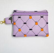 Load image into Gallery viewer, Quilted Pumpkin ITH Bag (4 sizes available) machine embroidery design DIGITAL DOWNLOAD