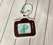Load image into Gallery viewer, Retro TV applique shaker bag tag/ornament/bookmark machine embroidery design --2026 Skill Builder Bundle—DIGITAL DOWNLOAD