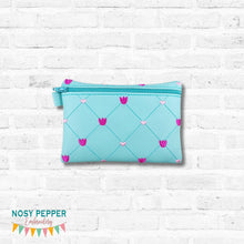 Load image into Gallery viewer, Tulip Quilted ITH Bag (5 sizes available)—FEB 26 MB—machine embroidery design DIGITAL DOWNLOAD