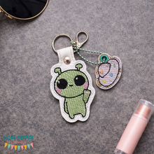 Load image into Gallery viewer, Alien Snap tab and Charm Set sketchy fill 4x4 machine embroidery design DIGITAL DOWNLOAD