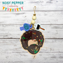 Load image into Gallery viewer, Bob applique shaker ornament/bag tag/bookmark machine embroidery design DIGITAL DOWNLOAD
