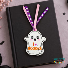 Load image into Gallery viewer, I Heart Booooooks bookmark/ornament/bag tag tmachine embroidery design DIGITAL DOWNLOAD