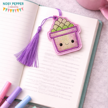 Load image into Gallery viewer, Succulent Applique Bookmark/bag tag/ornament 4x4 machine embroidery design DIGITAL DOWNLOAD
