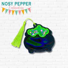 Load image into Gallery viewer, Cauldron applique shaker bookmark/bag tag/ornament machine embroidery file DIGITAL DOWNLOAD