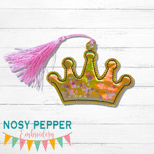 Load image into Gallery viewer, Crown applique shaker bookmark/bag tag/ornament machine embroidery file DIGITAL DOWNLOAD