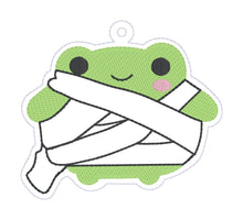 Load image into Gallery viewer, Mummy Frog bookmark/bag tag/ornament machine embroidery file DIGITAL DOWNLOAD