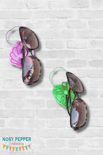 Load image into Gallery viewer, Monstera &amp; Shell ITH Eyeglass Holder (2 styles included) machine embroidery design DIGITAL DOWNLOAD