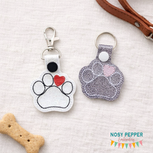 Load image into Gallery viewer, Paw heart snap tab machine embroidery design DIGITAL DOWNLOAD
