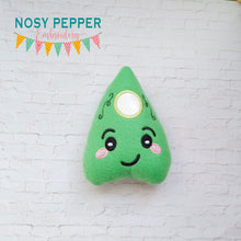 Load image into Gallery viewer, Planchette stuffie (5 sizes included) machine embroidery design DIGITAL DOWNLOAD