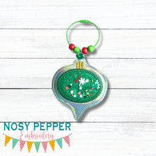 Load image into Gallery viewer, Retro Christmas Ornament applique shaker ornament/bookmark/bag tag machine embroidery file DIGITAL DOWNLOAD