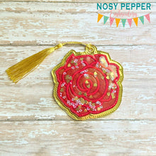 Load image into Gallery viewer, Rose applique shaker ornament/bookmark/bag tag machine embroidery file DIGITAL DOWNLOAD