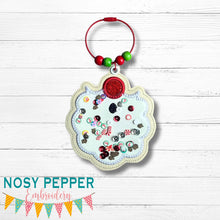 Load image into Gallery viewer, Santa Beard applique shaker ornament/bookmark/bag tag machine embroidery file DIGITAL DOWNLOAD