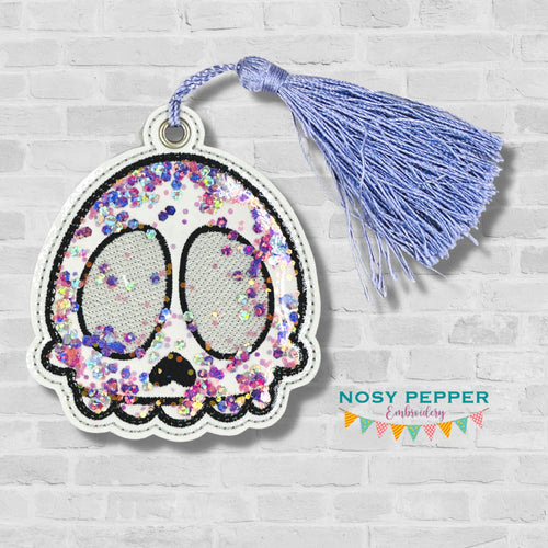 https://www.nosypepperpatterns.com/cdn/shop/files/skull-shaker-bookmark--1NPE_250x250@2x.jpg?v=1704389489