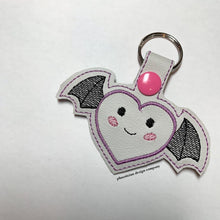 Load image into Gallery viewer, Heart Bat Snap tab machine embroidery design DIGITAL DOWNLOAD