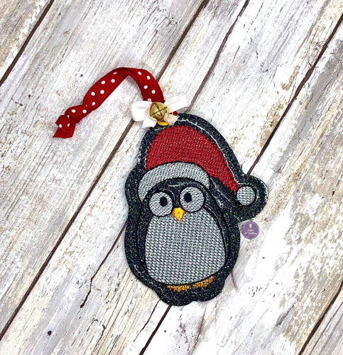 Penguin Ornament 4x4 machine embroidery design DIGITAL DOWNLOAD