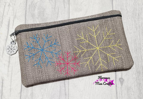 Snowflake ITH Bag 5 sizes available includes matching charm and ornament machine embroidery design DIGITAL DOWNLOAD