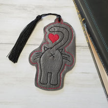 Load image into Gallery viewer, Cat butt heart bookmark machine embroidery design DIGITAL DOWNLOAD