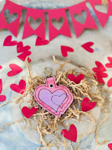 Sketchy Heart Snap tab machine embroidery design DIGITAL DOWNLOAD