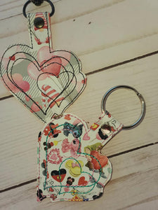 Sketchy Heart Snap tab machine embroidery design DIGITAL DOWNLOAD