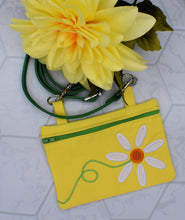 Load image into Gallery viewer, Daisy Applique ITH Bag (4 sizes available) machine embroidery design DIGITAL DOWNLOAD