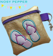 Load image into Gallery viewer, Flip flop applique ITH Bag (5 sizes available) and charm machine embroidery design DIGITAL DOWNLOAD