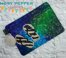 Load image into Gallery viewer, Flip flop applique ITH Bag (5 sizes available) and charm machine embroidery design DIGITAL DOWNLOAD