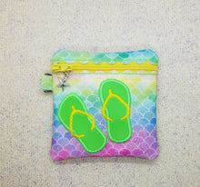 Load image into Gallery viewer, Flip flop applique ITH Bag (5 sizes available) and charm machine embroidery design DIGITAL DOWNLOAD