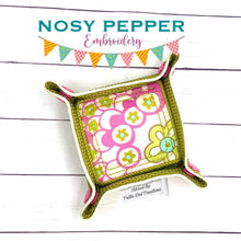 Load image into Gallery viewer, Make up wipes and tray set (2 sizes with 4 designs included) machine embroidery design DIGITAL DOWNLOAD