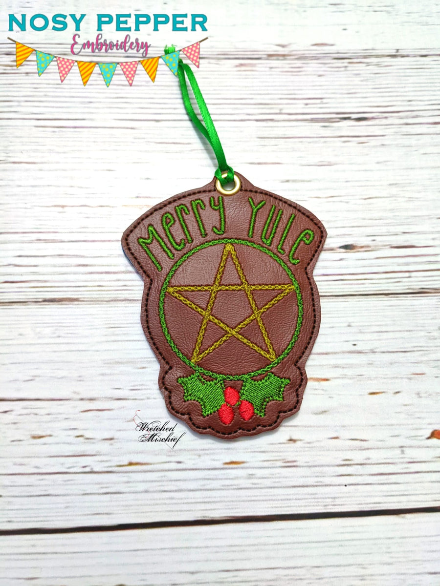 Merry Yule ornament 4x4 machine embroidery design DIGITAL DOWNLOAD ...