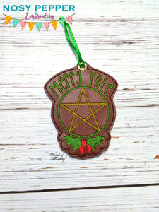 Merry Yule ornament 4x4 machine embroidery design DIGITAL DOWNLOAD