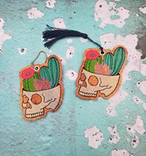 Load image into Gallery viewer, Cactus Skull Sketchy Bookmark/Ornament 4x4 machine embroidery design DIGITAL DOWNLOAD